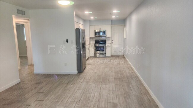 Building Photo - 6819 N 12th St