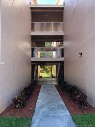 Building Photo - 11842 SW 37 Ter