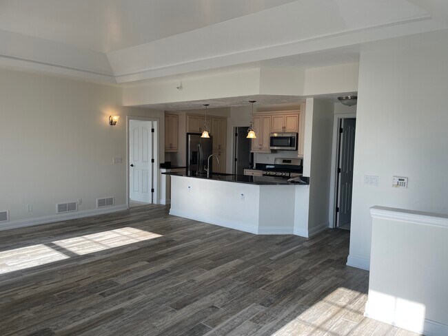 Building Photo - 228 Adams Pointe Blvd