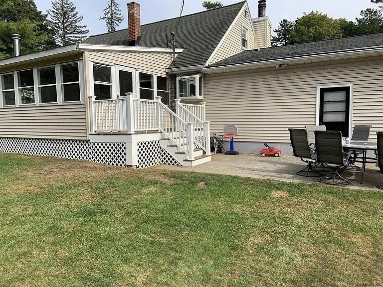 Building Photo - 15 Alvina Blvd