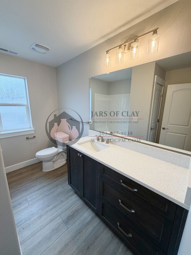 Building Photo - 1329/1331 #2023-LL765