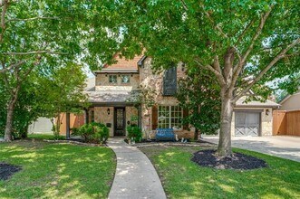 Building Photo - 10140 Cromwell Dr