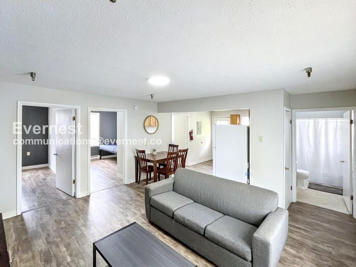 Building Photo - 212 Lower Consol Rd NW