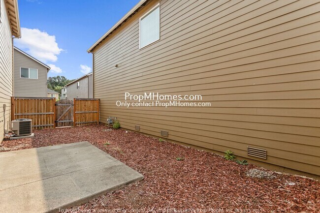 Building Photo - 15488 SW Applewood Ln