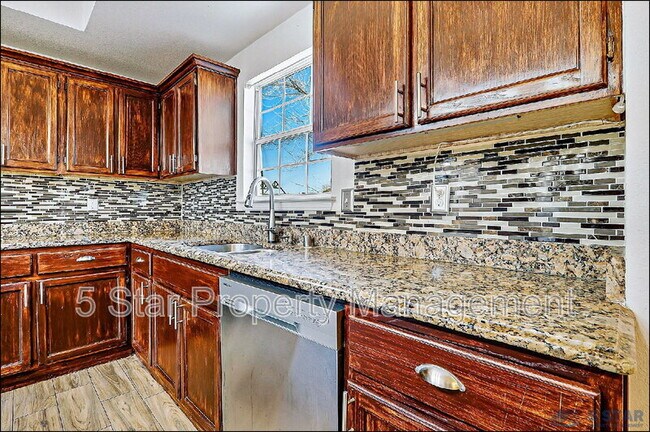 Building Photo - 3140 Tierra Agave Dr
