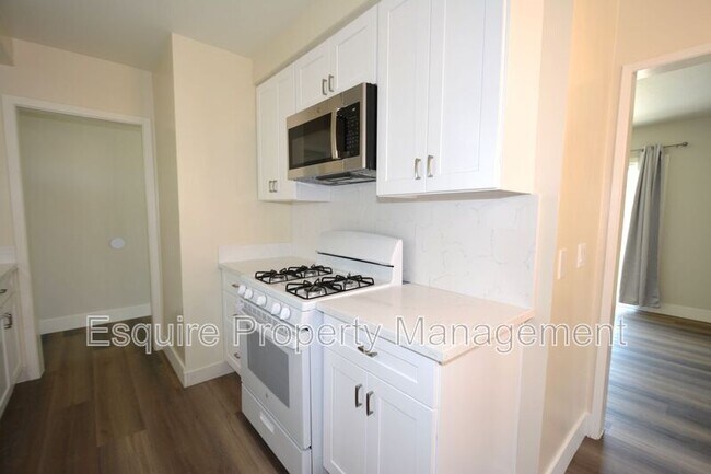 Building Photo - 4511 S A St