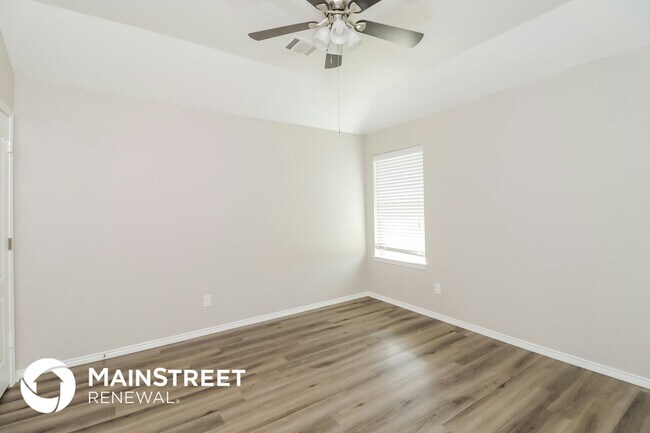 Building Photo - 8249 Summerview Ct