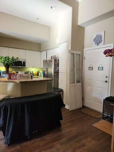 Building Photo - 4175 Executive Dr