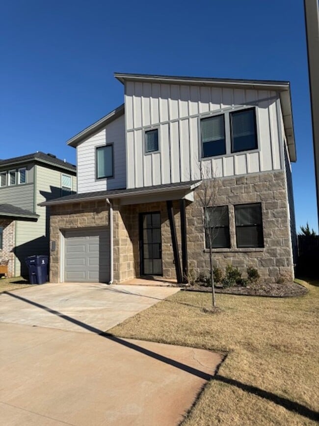 Building Photo - Beautiful home in Edmond/Oklahoma City