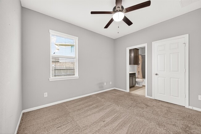 Building Photo - 3854 Fleetwood Falls Ln