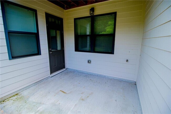 Building Photo - 1130 Provence Ln