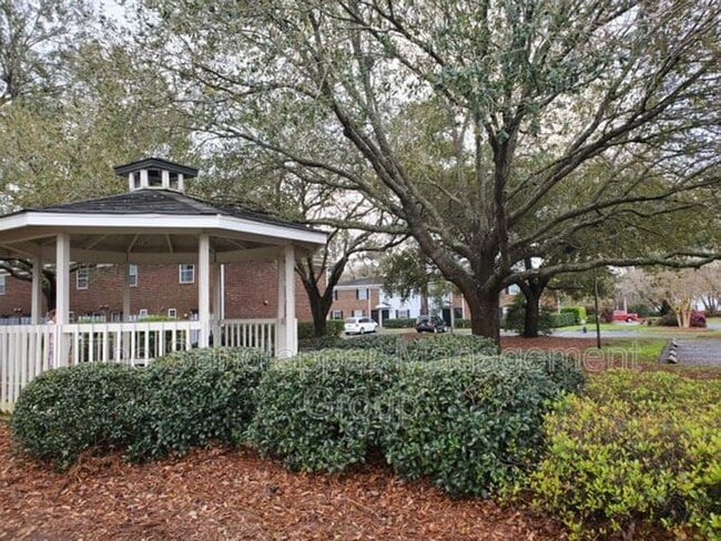 Building Photo - 21 Rivers Point Row