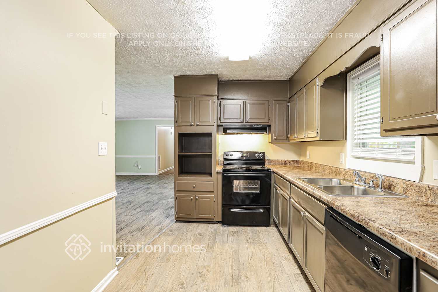 Building Photo - 2396 Shire Ct
