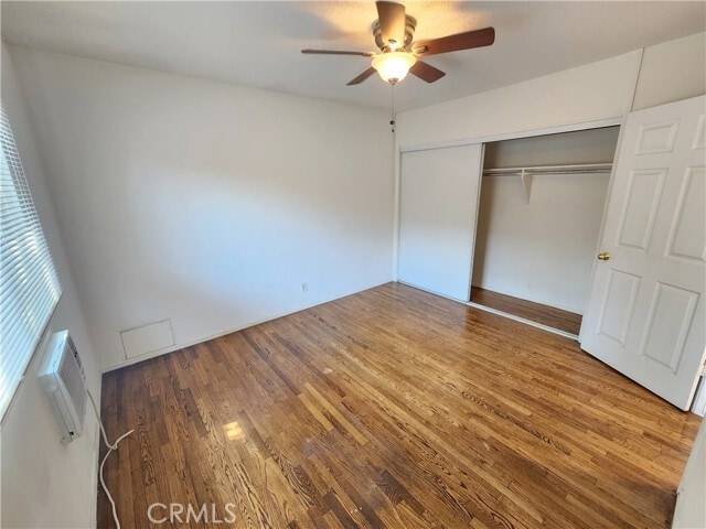 Building Photo - 14229 Moorpark St