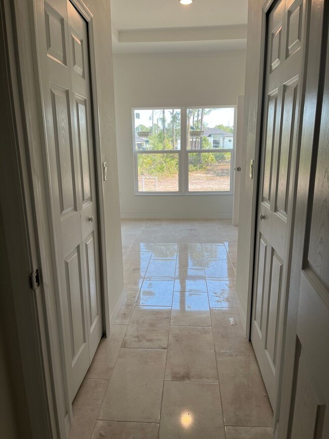 Building Photo - Brand New Construction-Large 4 bedroom, 2 ...