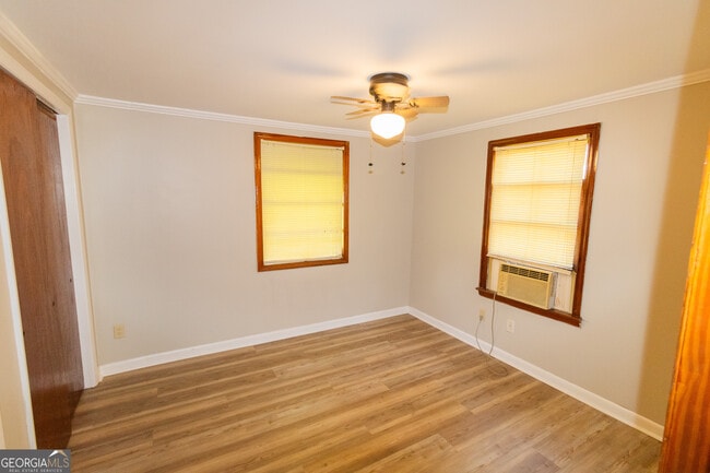 Building Photo - 107 Saxon Pl