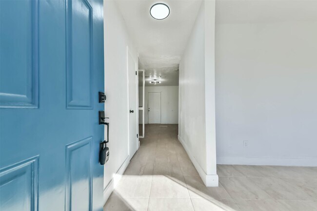 Building Photo - 11411 Murr Way