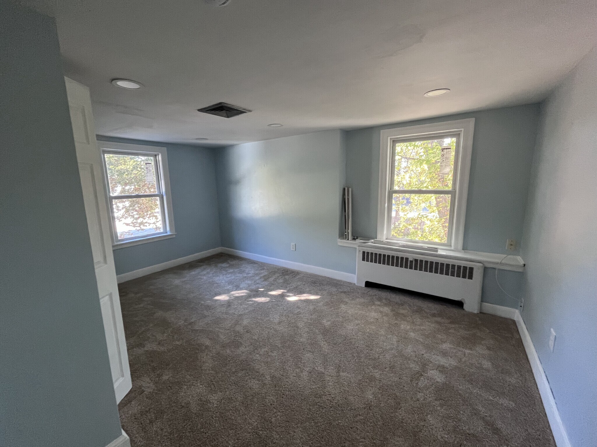 Building Photo - 48 Aberdeen Rd