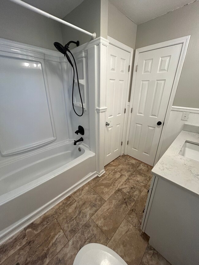 Building Photo - 413 McCarty Hollow Rd