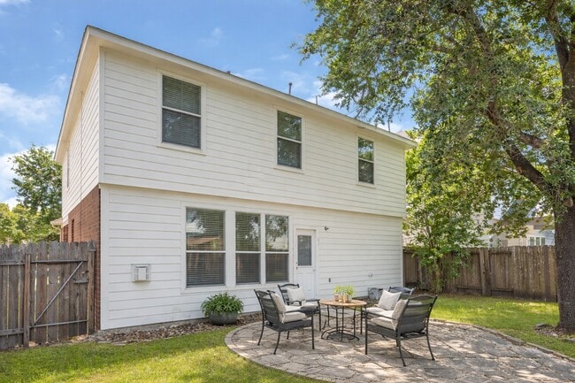 Building Photo - 22523 Spring Crossing Dr