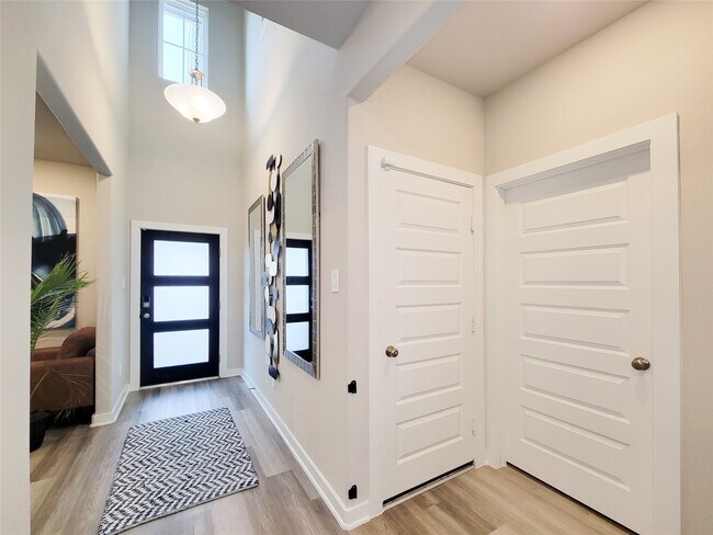Building Photo - 8401 Hazel River Dr