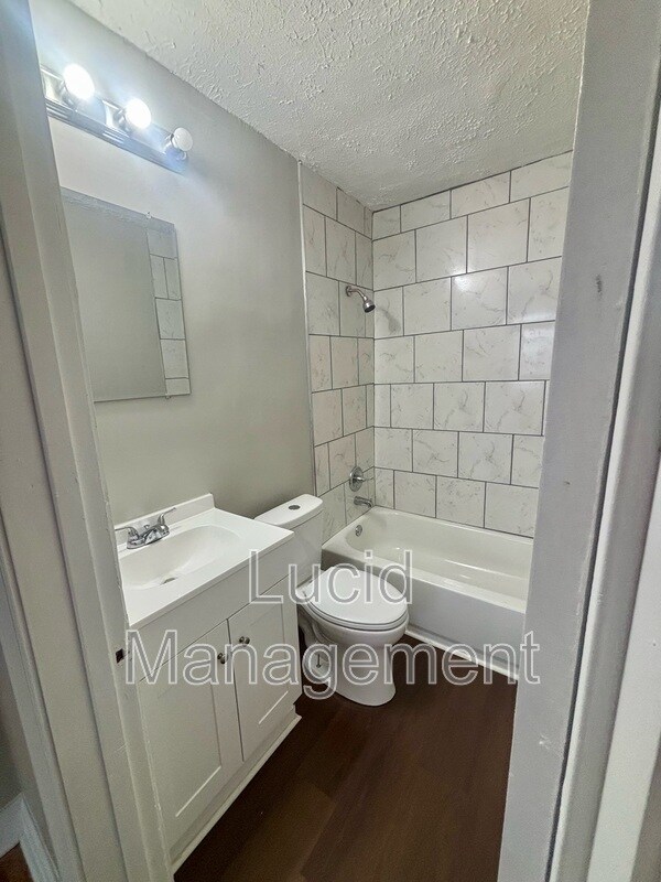 Building Photo - 328 Cecil Ave