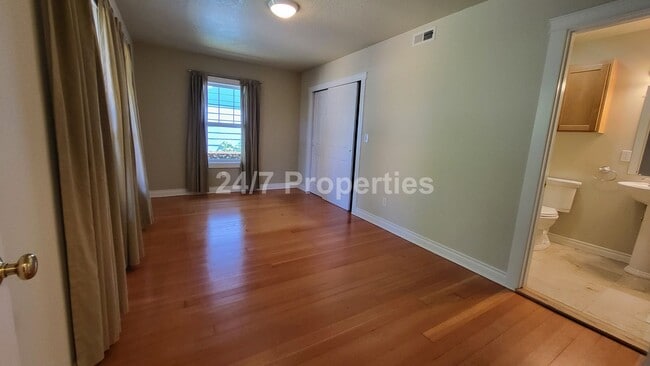Building Photo - *OPEN HOUSE 6/29* Spacious 4 BD | 3 BA Hom...