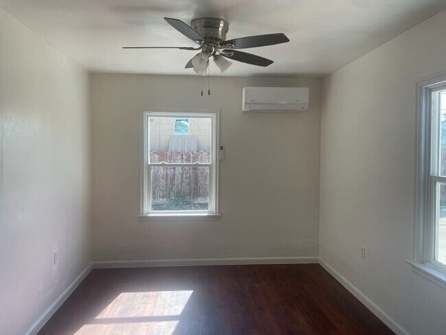 Building Photo - 1315 Washington Ave