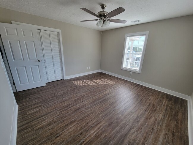 Building Photo - 4137 US-301