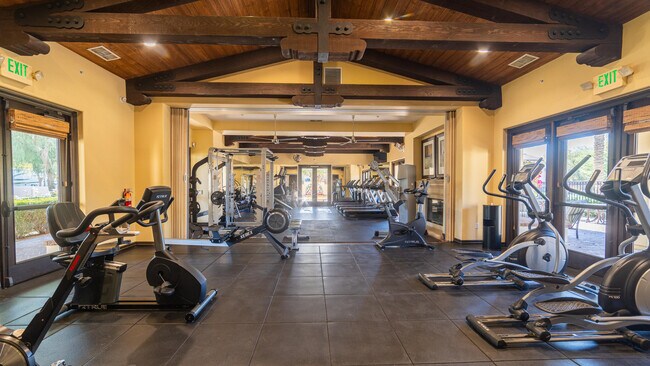 Building Photo - 570 Calle Vibrante