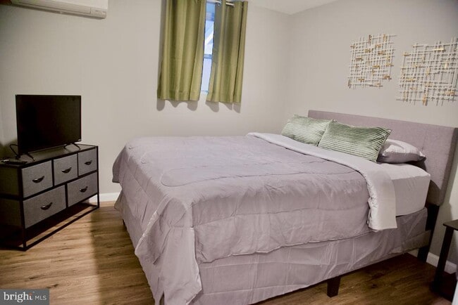 Building Photo - 4510 32nd St