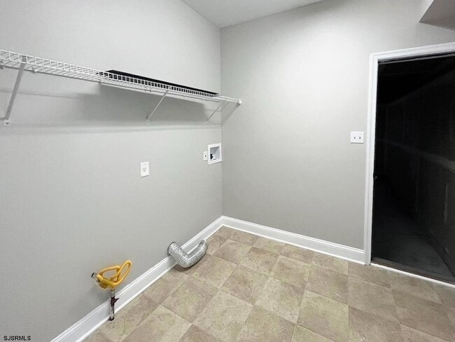 Building Photo - 62 Chancellor Park Dr