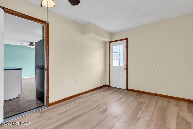 Building Photo - 1841 2nd Ave