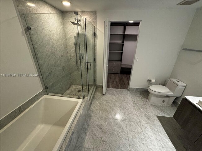 Building Photo - 801 S Miami Ave