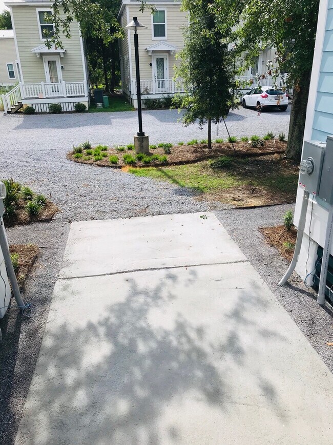 Building Photo - 2 Bedroom Cottage Near Downtown Ocean Springs