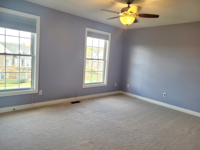 Building Photo - 45735 Graystone Ln