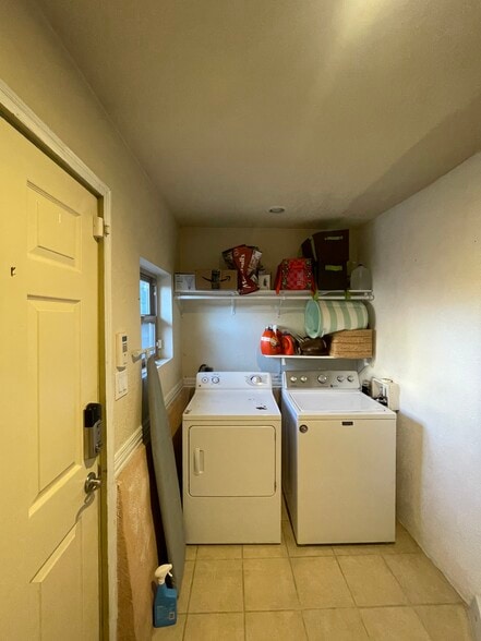 Building Photo - 3108 N Clay St