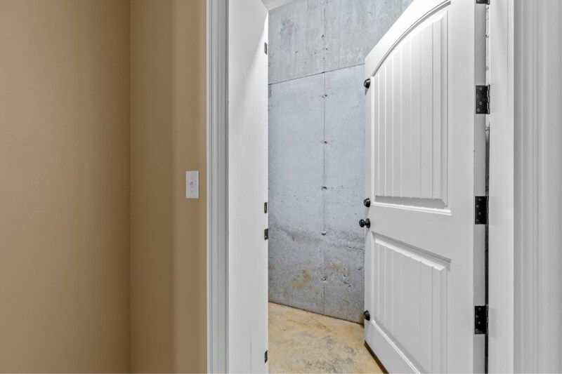 Building Photo - 102 E Mills Rd