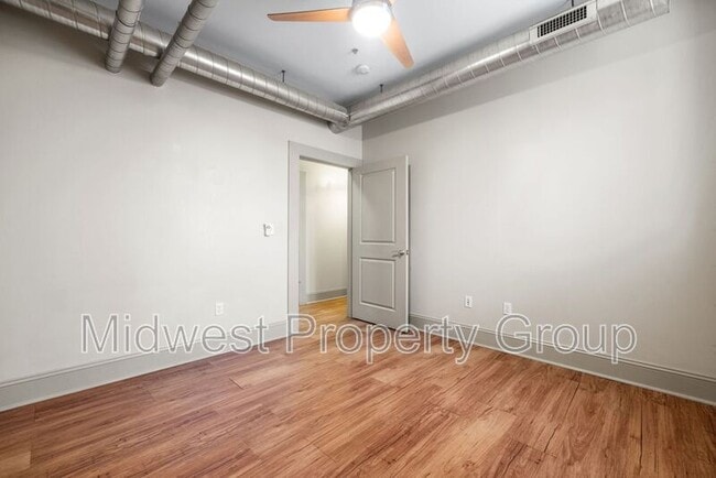 Building Photo - 4244 Chouteau Ave