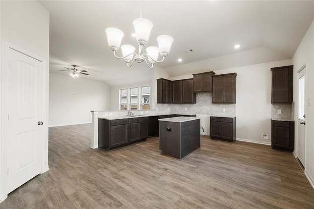Building Photo - 13096 Laura Lake Dr
