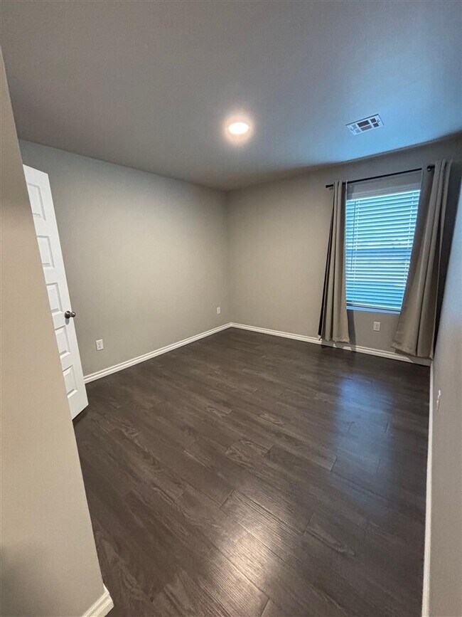 Building Photo - 4301 Christina Ct