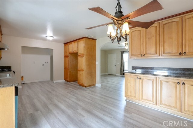 Building Photo - 2857 S Desert Forest Ave