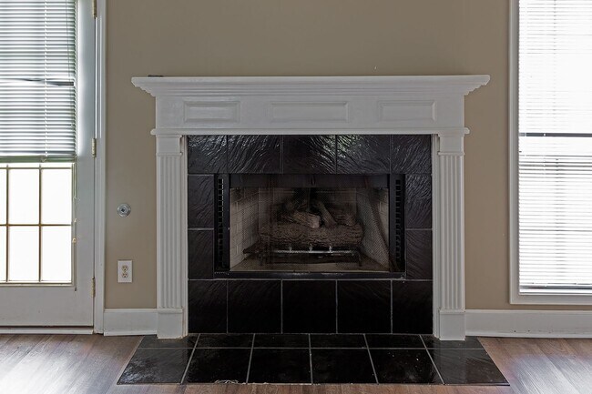 Building Photo - Home in Prattville