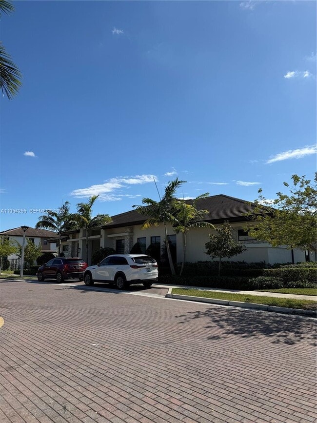 Building Photo - 405 NE 208th Terrace