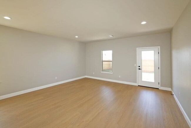 Building Photo - 4709 Scotty Dr
