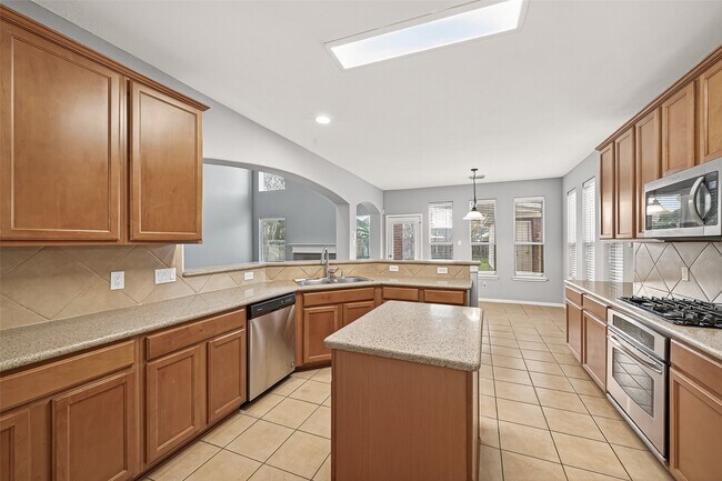 Building Photo - 2810 Shadow Canyon Ln