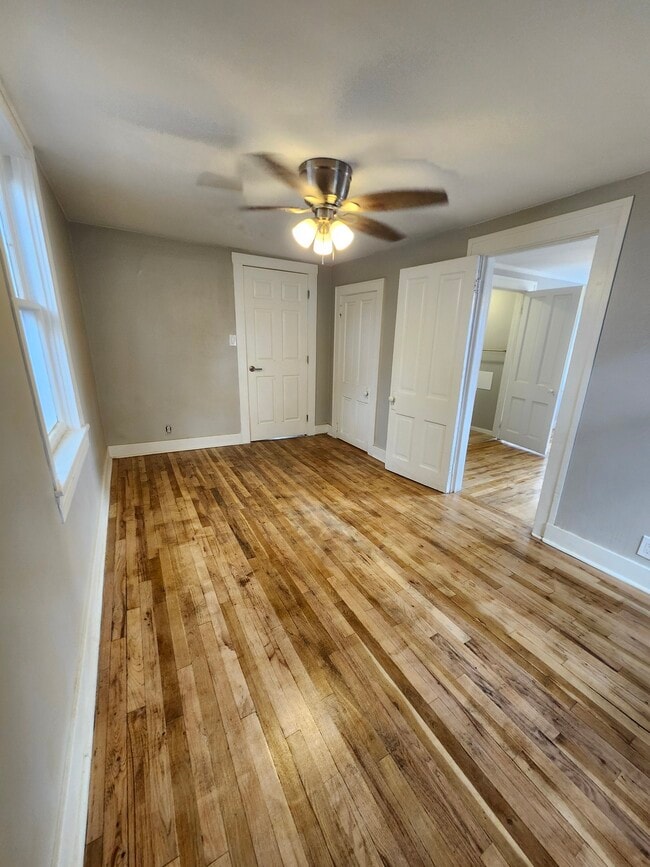 Building Photo - 408 A St