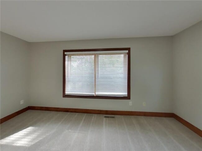 Building Photo - 11405 W Laketowne Dr
