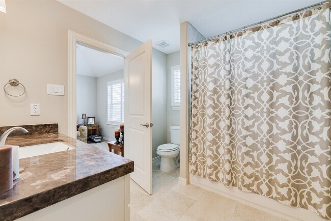 Building Photo - 1826 Jade Hollow Ln