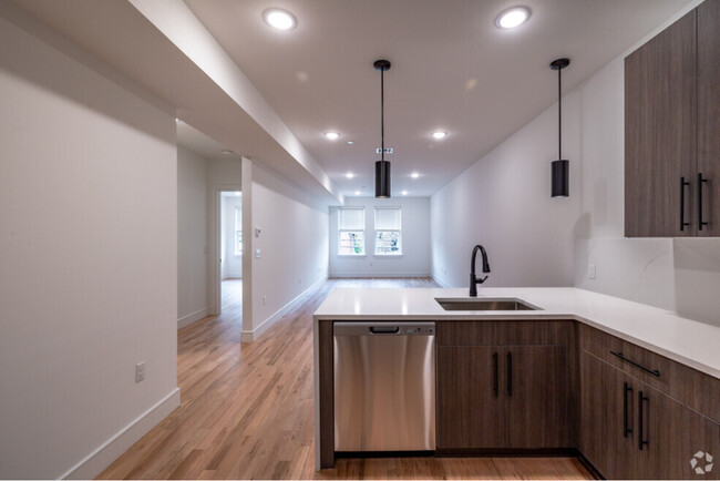 Main - 201 Newark Pompton Tpke